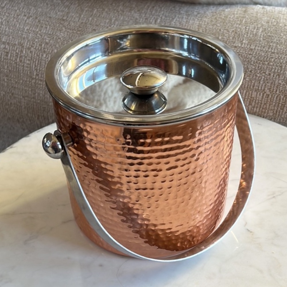 William Sonoma Hammered-Copper Ice bucket with lid